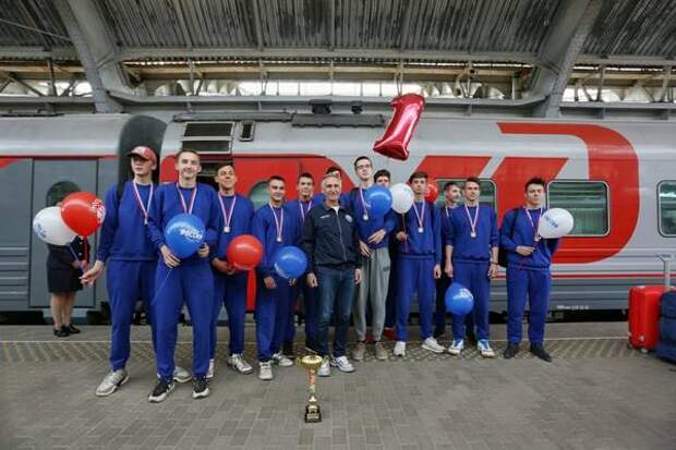 Сборная региона по волейболу выиграла зональный этап Спартакиады учащихся России