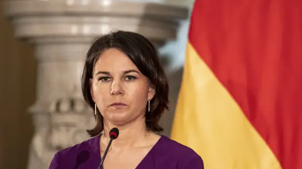 Глава МИД ФРГ: санкции Запада против России последуют не только при прямом «вторжении»