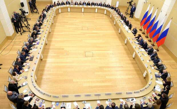Рабочая группа по подготовке предложений о внесении поправок в Конституцию. © kremlin.ru Рабочая группа по подготовке предложений о внесении поправок в Конституцию. © kremlin.ru