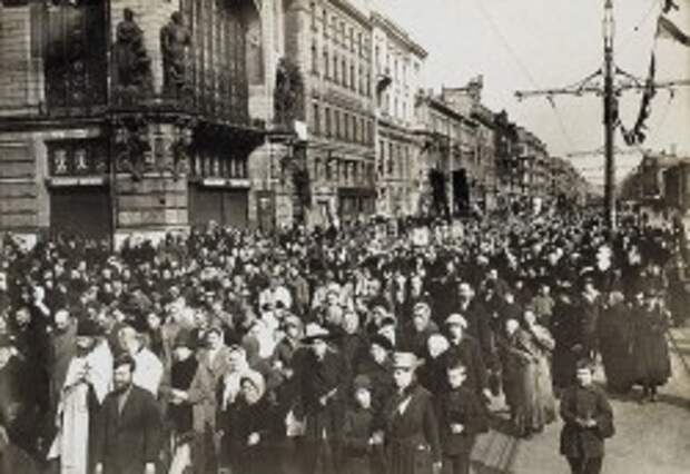 Крестный ход 1918-го Крестный ход 1918-го