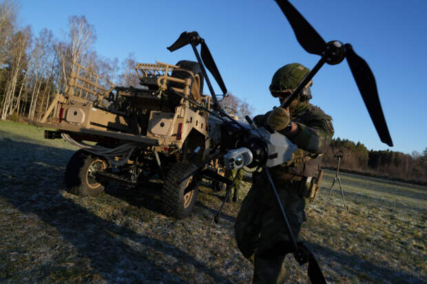 Одна из стран НАТО почти вдвое сократит помощь Украине