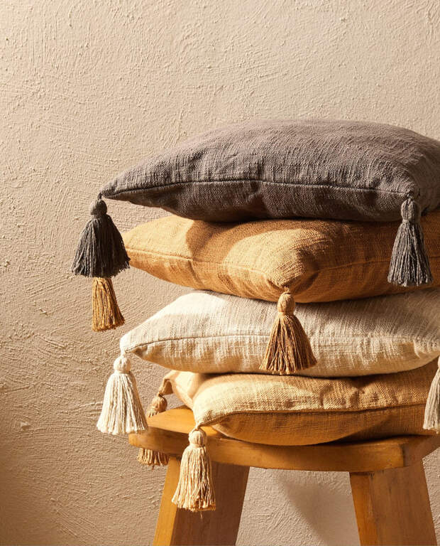 Чехол для декоративной подушки, 1899 руб., Zara Home
