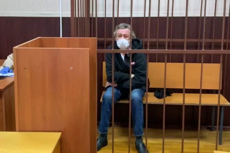 Ефремову грозит до 12 лет тюрьмы Ефремову грозит до 12 лет тюрьмы