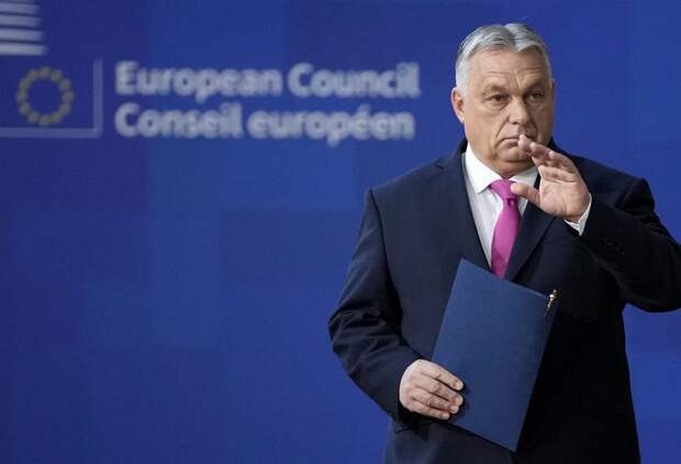 Орбан: НАТО хочет создать три базы для координации поставок оружия Украине