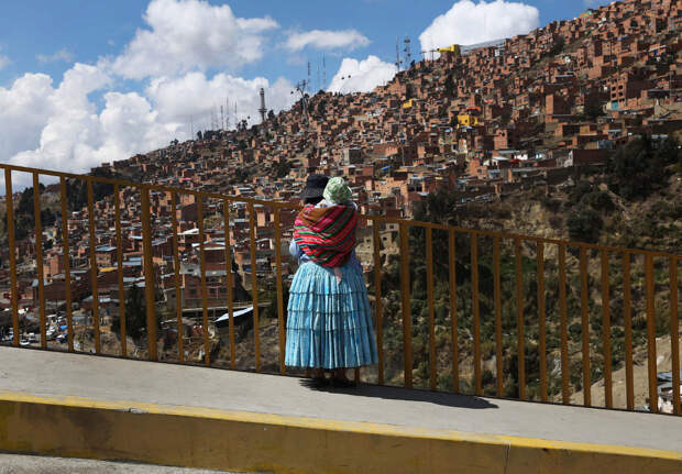 Город Ла-Пас в Боливии и самая высокая канатная дорога в мире