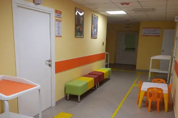 В Омске открывается детская поликлиника на Хмельницкого спустя три года после ремонта