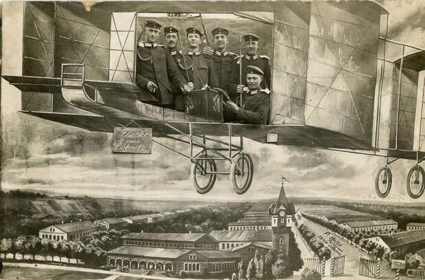 Ретро-фотографии «дембелей» первой половины XX века