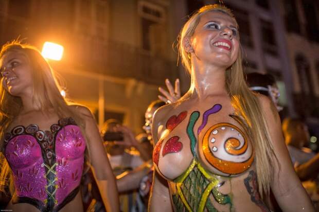 Topless dancers during a parade in Rio de Janeiro this February 27. More than 470 dance and music groups on 2nd and 3rd of March 2014.