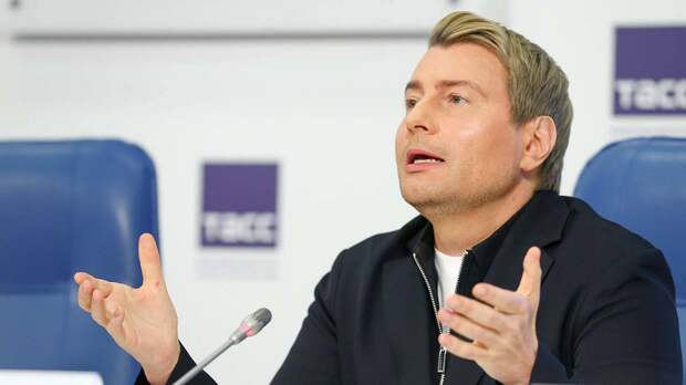 «Льют грязь на Родину»: Басков призвал Хаматову отказаться от участия в российских фильмах