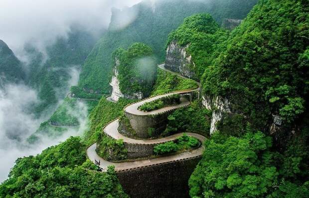 Горная дорога в национальном парке на горе Тяньмэнь виды, города, китай, красота, необыкновенно, пейзажи, удивительно, фото