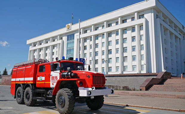 Глава Башкирии Радий Хабиров поздравил пожарных с профессиональным праздником