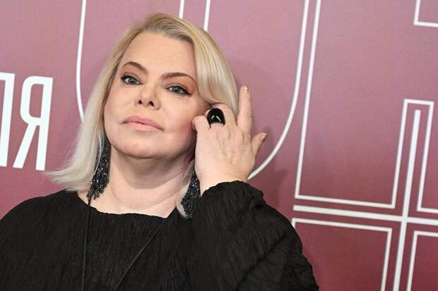 Яна Поплавская: «Все выглядит так, будто в либеральной команде министра Любимовой действительно очень мало людей»