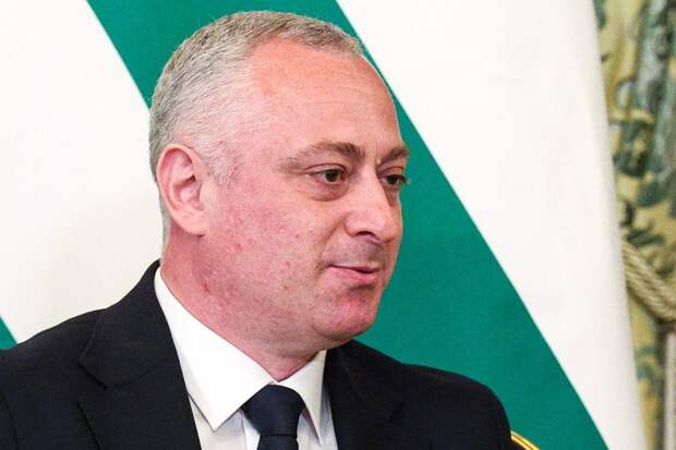 Президент Абхазии отметил вклад Путина в развитие двусторонних отношений