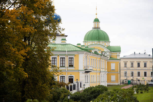 Тверской Императорский дворец украшают подсветкой (фото) Твериград