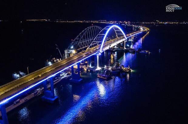 Строители испытали подсветку арки Крымского моста Крымский мост, подсветка, фоторепортаж