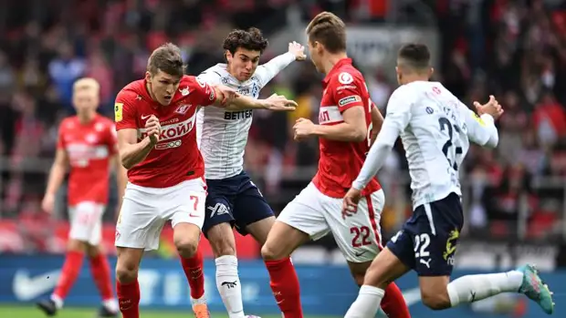 У экс-футболиста "Спартака" Мостового остались хорошие впечатления после матча с "Крыльями Советов"