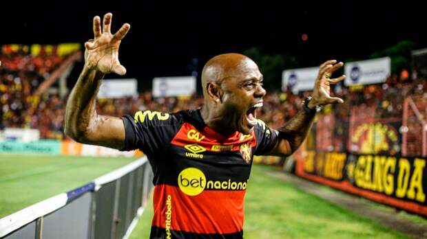 Вагнер Лав мог бы возобновить карьеру футболиста ради ЦСКА: «Это было бы идеально»