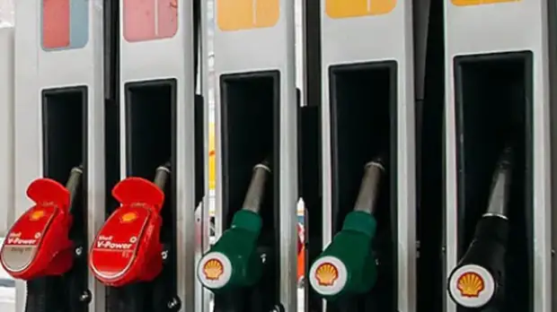 Shell откажется от российской нефти и закроет заправки