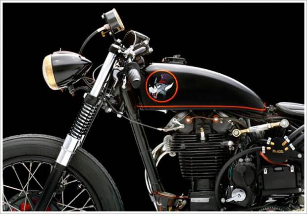 20_03_2013_briton_bees_bsa_07 Кастом "Howlin 'Wolf'" BSA B33 1947 года
