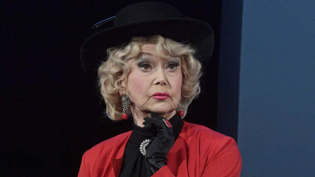 Актрисе Немоляевой потребовалась помощь врачей из-за проблем с сердцем