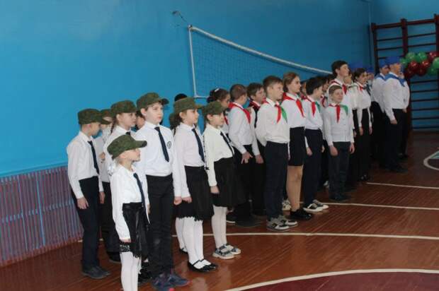 Смотр строя и песни.