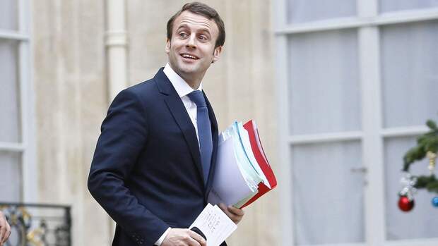 Макрон обвинил Мэй в «политических фантазиях» о причастности РФ к отравлению Скрипаля