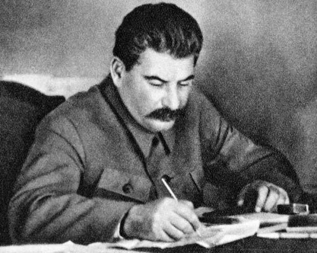 Все противники США – "диктаторы", все марионетки – "демократы"