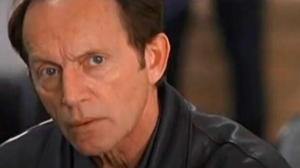 Lance Henriksen - Millennium