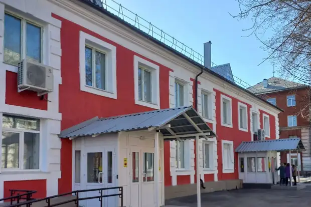 В Омске открывается детская поликлиника на Хмельницкого спустя три года после ремонта