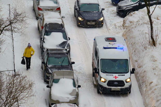 СК: трое детей и двое взрослых отравились угарным газом в Саратовской области
