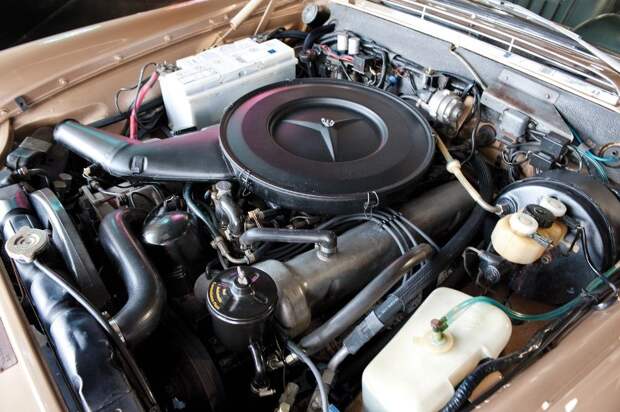 mercedes-benz-280se-3-5-cabriolet-1971goda (4)