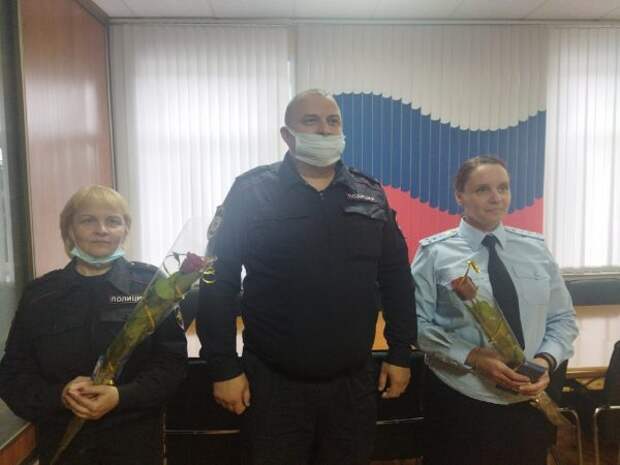 Начальник полиции Новоуральска поздравил сотрудников с праздником