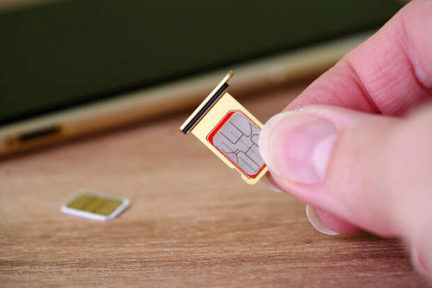 Аналитик Муртазин: иностранные eSIM никак не связаны с "белыми списками" в РФ