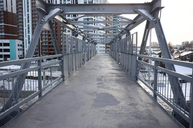 В Новосибирске мост через Транссиб соединил Дзержинский и Калининский районы