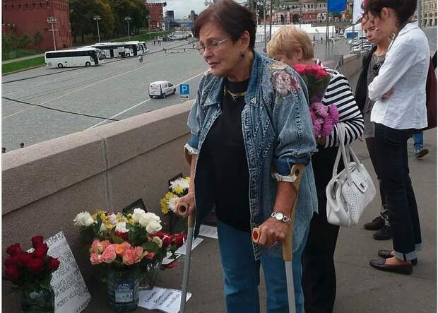 Народной артистке РСФСР, секс-символу советского кино, звезде картины "Три плюс два" Наталье Фатеевой в этом году исполнится 90 лет. Однако, несмотря на почтенный возраст Наталья полна энергии.-15