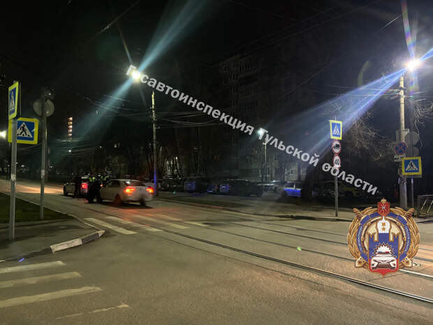 В Туле 31-летний мужчина попал под колеса авто на улице Фридриха Энгельса