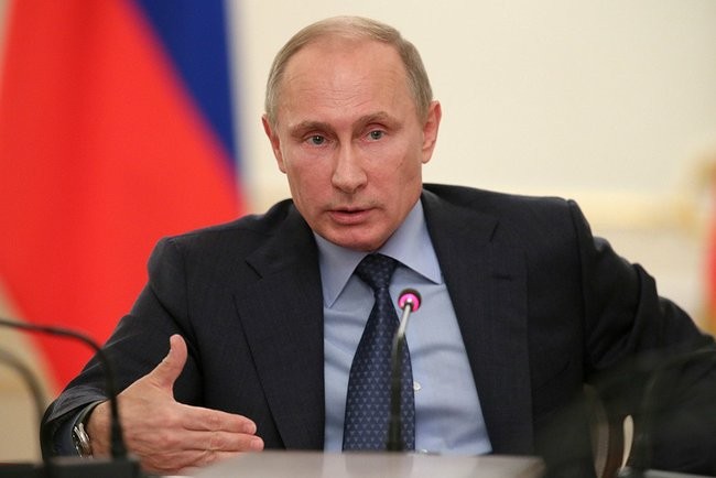 Владимир Путин: Америка хочет нас подчинить, но за всю историю России это ни у кого не получалось 