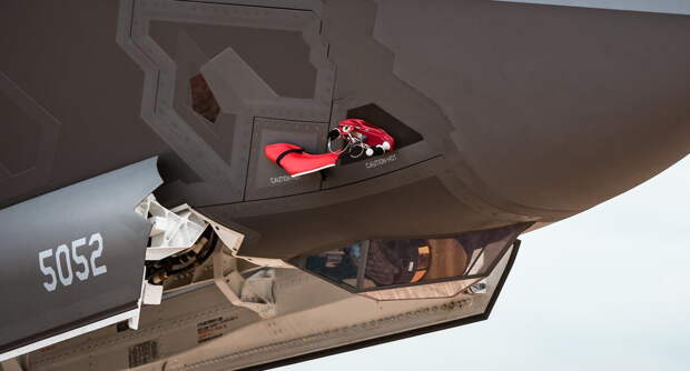 EOTS F-35. Источник фото naukatehnika.com