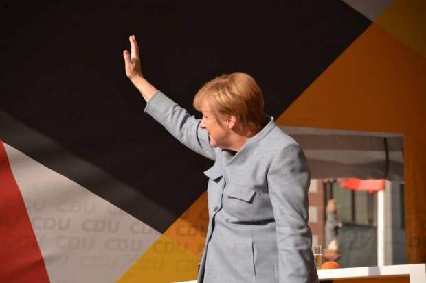 Меркель уверена, что российский газ лучше топлива из США