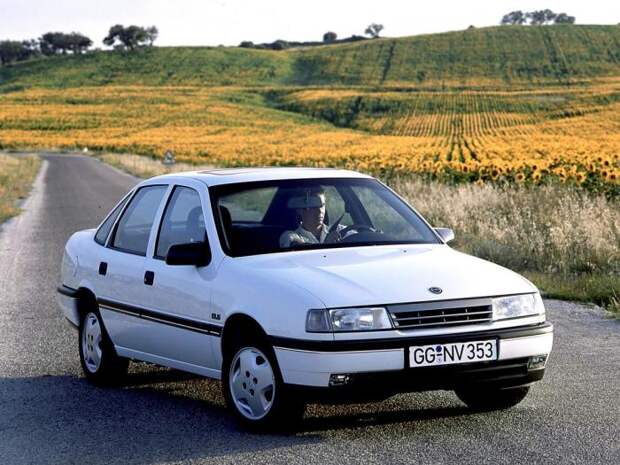 Opel Vectra из 90-х.