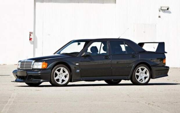 Mercedes-Benz 190E 2.5-16 Evolution II — очень редкий и желанный зверь