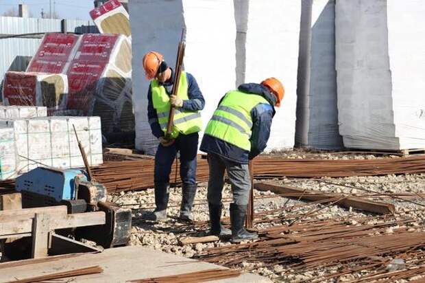 Александр Руденко побывал на стройплощадке поликлиники в Темрюке