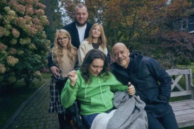 Федор Бондарчук впервые за долгое время показал редкое фото с детьми и внучками