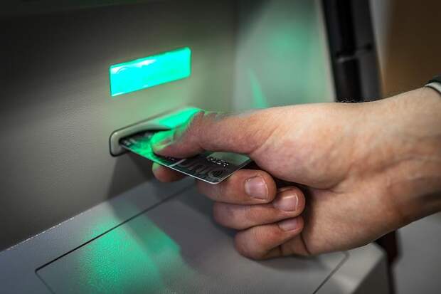 Выдача кредиток в России заметно упала