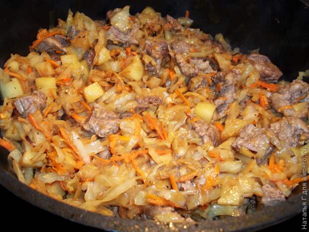 Рагу из мяса с овощами и зеленью
