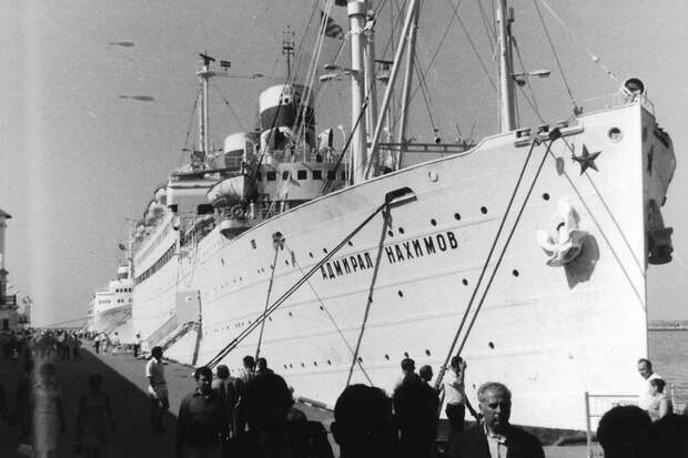 Страшная трагедия СССР: тайна крушения парохода «Адмирал Нахимов», в котором погибло почти 500 человек