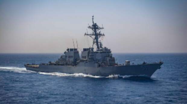 Хуситы атаковали два американских эсминца в Красном море