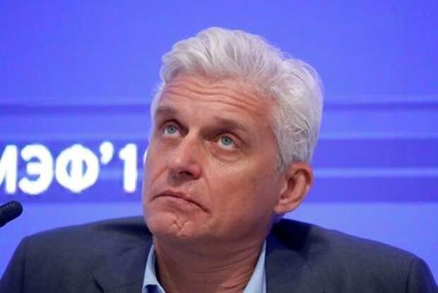 Oleg Tinkov, Chairman of the Board of Directors of Tinkoff Bank, attends a session of the St. Petersburg International Economic Forum (SPIEF), Russia June 7, 2019. REUTERS/Maxim Shemetov Oleg Tinkov, Chairman of the Board of Directors of Tinkoff Bank, attends a session of the St. Petersburg International Economic Forum (SPIEF), Russia June 7, 2019. REUTERS/Maxim Shemetov