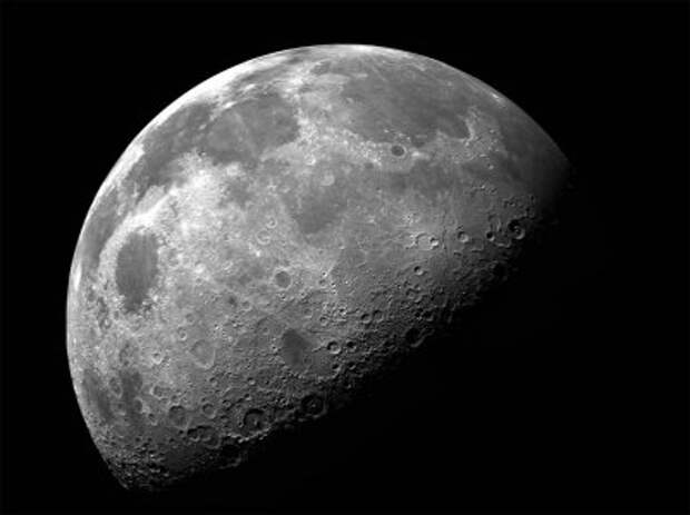 Ученые подтвердили теорию ударного образования Луны