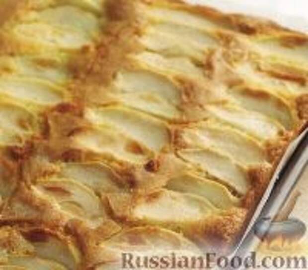Фото к рецепту: Пирог с яблоками и карамелью